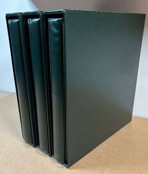-  - 3 groene Safe Albums 14-rings systeem Favorit met Cassette en Trekgreep + zwarte bladen