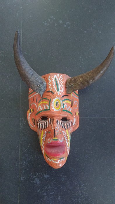 Mexikanische Maske – Guatemaltekische Teufelsschnitzerei - Guatemala  (Ohne Mindestpreis)