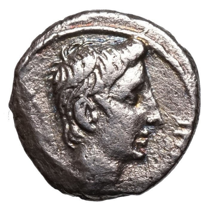 Roman Empire. Augustus (27 BC-AD 14). Quinarius Rom, Victoria auf CISTA MYSTICA, hält Kranz und Palmzweig, SCHLANGEN