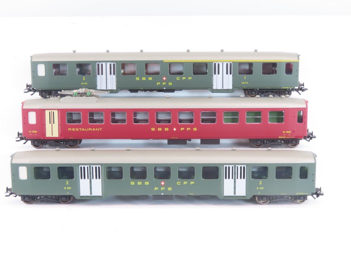 Liliput H0 - L350014 - Zestaw wagonów pasażerskich (1) - 2 czteroosiowe samochody osobowe I i II klasy oraz wagon restauracyjny - SBB CFF FFS