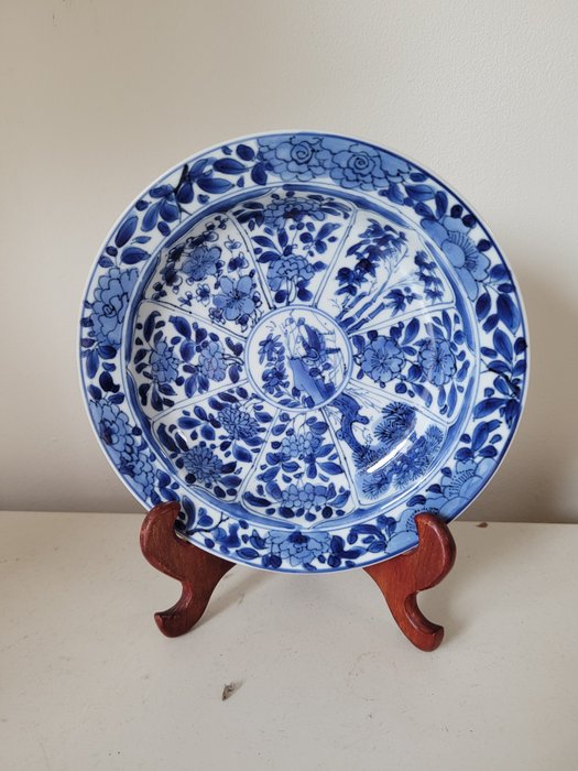 Very cool plate, Kangxi, circa 1700 - Porcelain - China - Kangxi (1662-1722)
