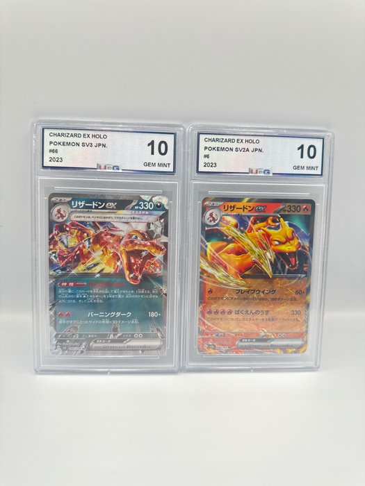 Pokémon - 2 Graded card - CHARIZARD EX HOLO 2x - Various sets - UCG 10