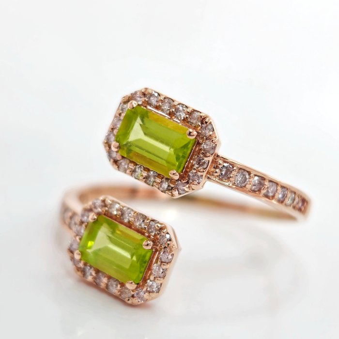 *no reserve* 1.20 ct Green Peridot & 0.50 ct N.Fancy Pink Diamond Ring - 2.75 gr - 14K包金 玫瑰金 - 戒指 - 1.20 ct 橄榄石 - 钻石