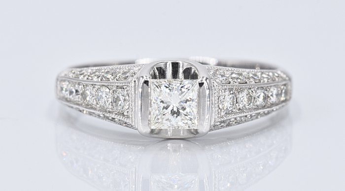 Sin Precio de Reserva - Anillo - 14 quilates Oro blanco -  0.71 tw. Diamante  (Natural) - Diamante 
