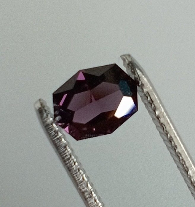 紫色 尖晶石 - 1.93 ct