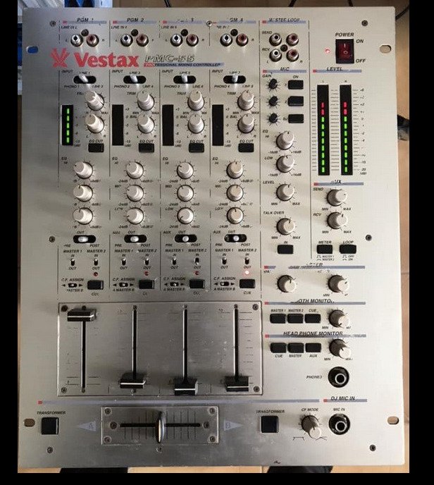 Vestax - PMC 55 Console de mixage analogique