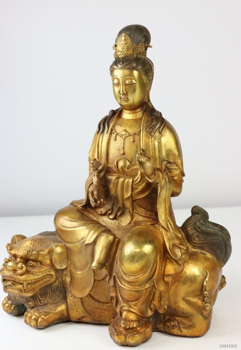 Guanyin sculpture - 銅（生綠銹）, 青銅/鍍金 - 中國  (沒有保留價)
