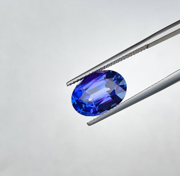 紫罗兰色, 蓝色 坦桑石  - 5.58 ct - 美国宝石研究院（GIA）