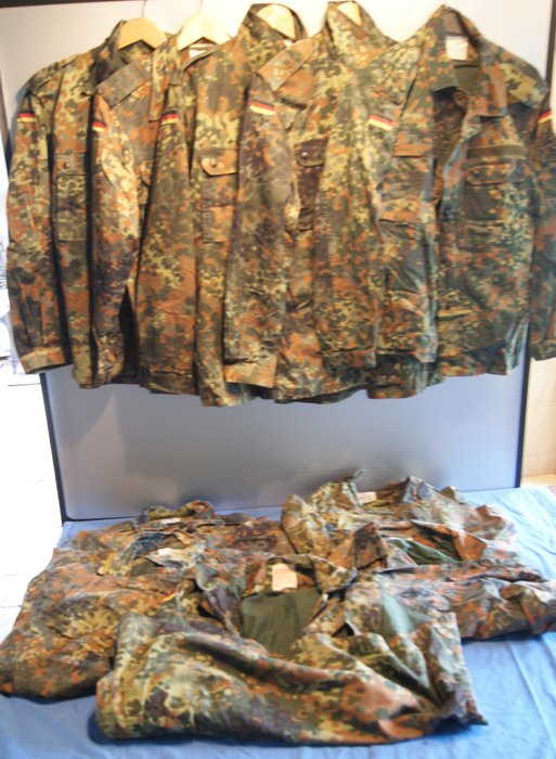 Alemania - 10 piezas de chaquetas de combate alemanas flecktarn/stipple camo. - Equipamiento militar