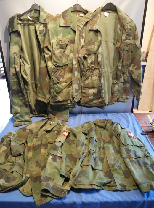 Serbia - 5 piezas de chaquetas militares serbias. - Equipamiento militar