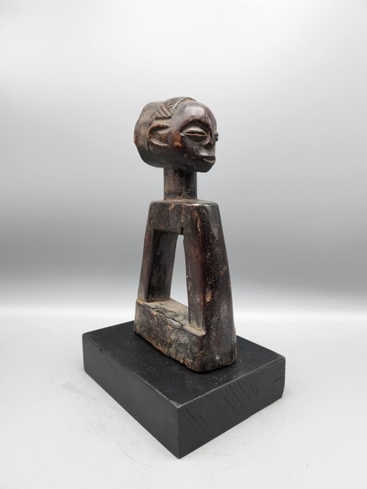 祖先塑像 - Luba - 尼日利亚