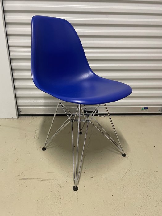 Vitra - Ray Eames - 椅子 - 数字SR - 塑料
