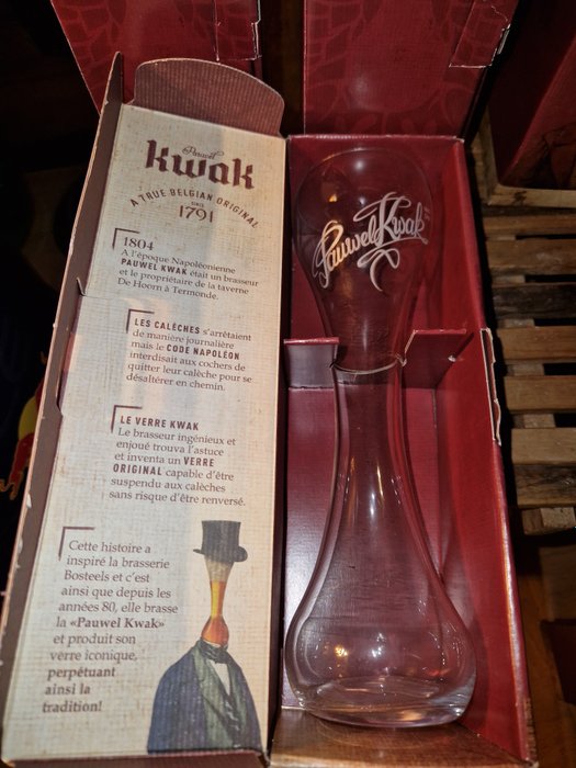 Themed collection - Pauwel kwak beer glasses