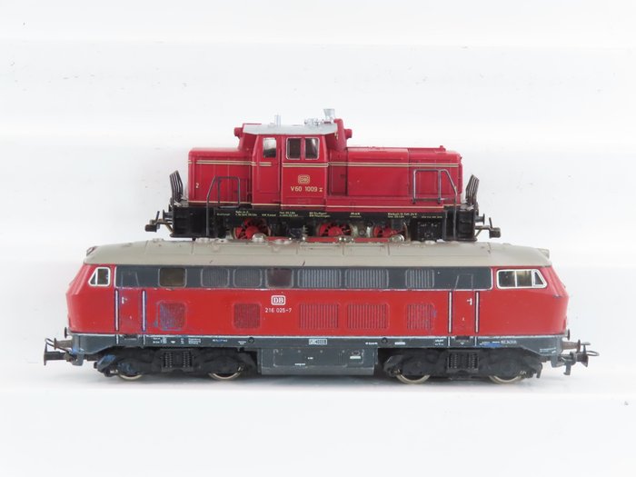 Märklin H0 - 3075/3064 - Locomotora diésel (2) - BR 216 025-7 y V60 1009 con acoplamientos Telex - DB