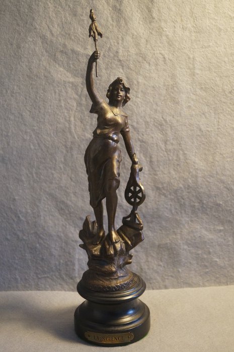 Late 19th century French spelter figure - 雕像, "La Science" - 35 cm - 粗鋅