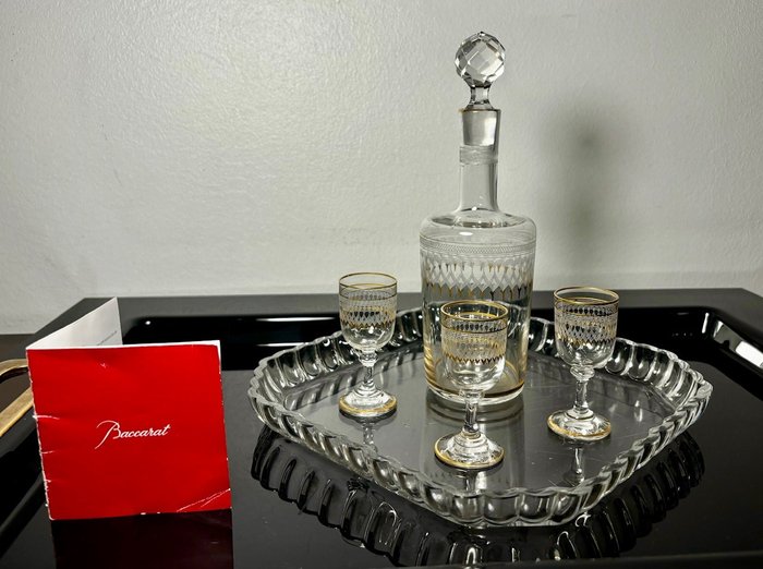 Baccarat - Carafe - 3 liquor glasses & 1 carafe & 1 tray - Cristal