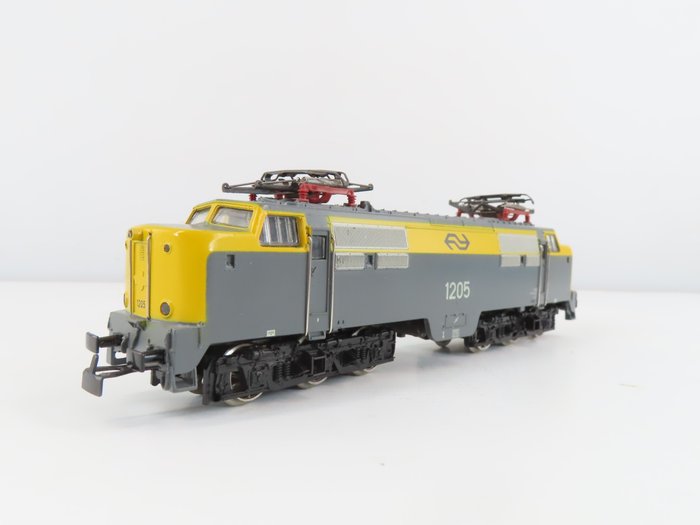 Märklin H0 - 3055.6 - Locomotiva elettrica (1) - Serie 1200 con segnale A, digitale - NS