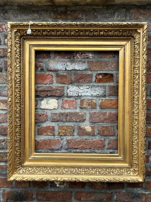 Frame  - 38. Antique Picture Frame for a painting of 60 x 50 cm
