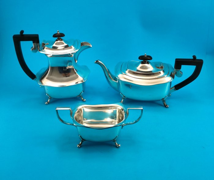 Serviciu de cafea și ceai - Placat cu argint