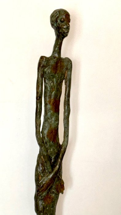 Abdoulaye Derme - 雕塑, Homme Filiforme - 99 cm - 黄铜色