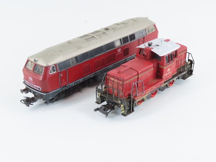 Märklin H0 - 3075/3064 - Locomotiva diesel (2) - BR216 e BR260 - DB