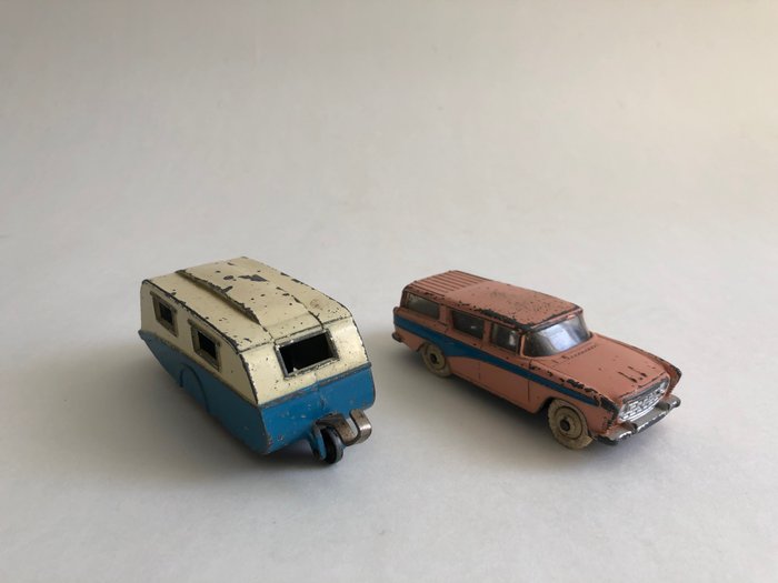 Dinky Toys 1:43 - 2 - Coche a escala - Caravan & Nash Rambler