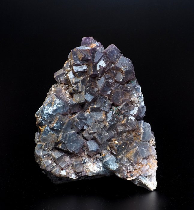 Fluoritt Krystaller i indlejring - Høyde: 14 cm - Bredde: 10 cm- 700 g