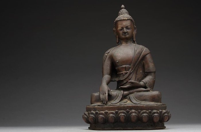 Statuetă - Very fine Shakyamuni figure, inscribed - Bronz - Nepal  (Fără preț de rezervă)