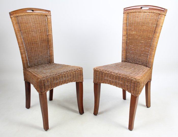 椅 - 兩張椅子 - 木製，柳條編織