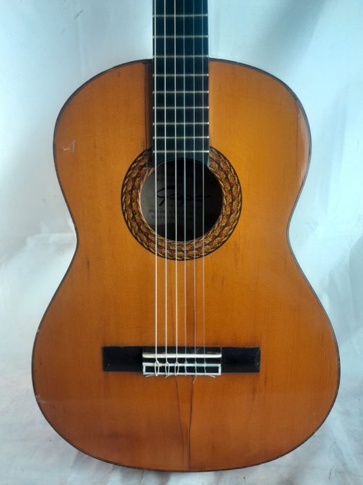 Gaspar Valencia - Chitarra classica Gaspar Valencia 6 CORDE -  - Guitarra acústica - 1950
