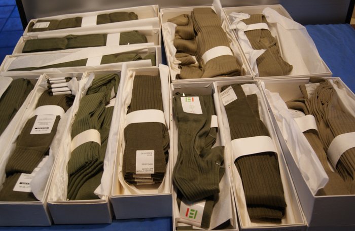 義大利 - 107 雙義大利靴襪。 - 軍用裝備