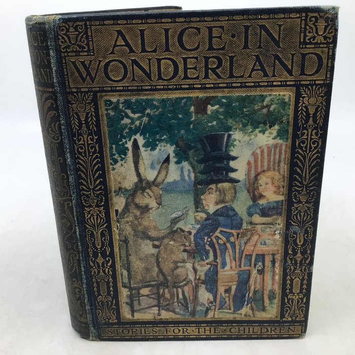 Lewis Carroll / Edith Robart - Alice in Wonderland - 1910