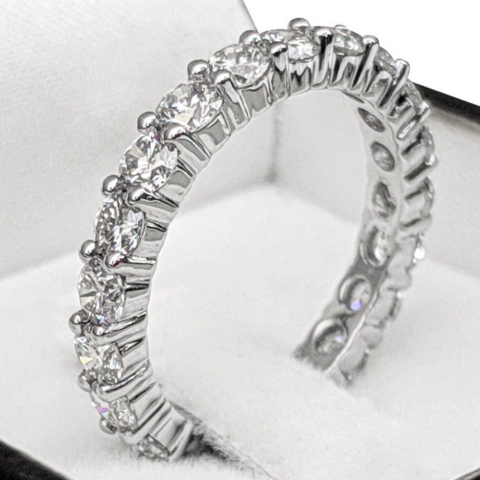 Zonder Minimumprijs - Ring - 14 karaat Witgoud -  1.83 tw. Diamant  (Natuurlijk) 