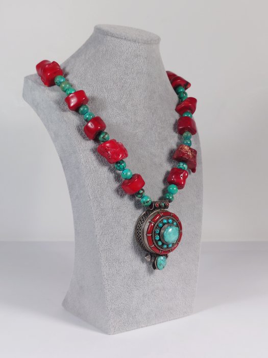 Necklace with ghau box - Coral, Silver, Turquoise - Nepal - 20th century