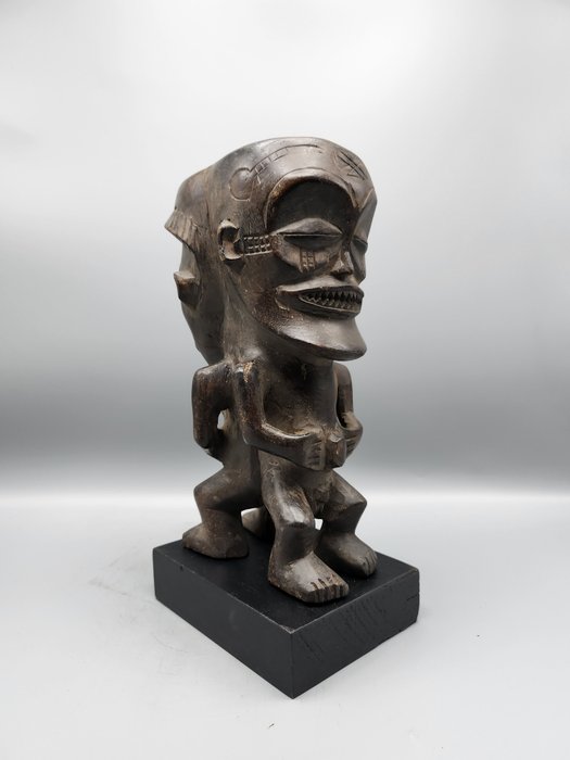 Figure d'ancêtre - Tchokwé - Angola