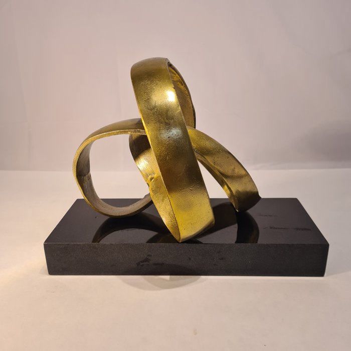 Escultura, Eternal Ribbon - 21 cm - Bronce