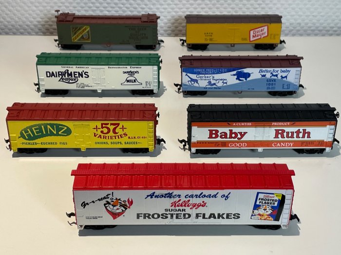 Roco, Tyco, Life-Like, Train-Miniature H0 - Model train freight carriage (7) - 7 Box cars, Heinz, Kellogg's, Baby Ruth, Gerber's, etc.