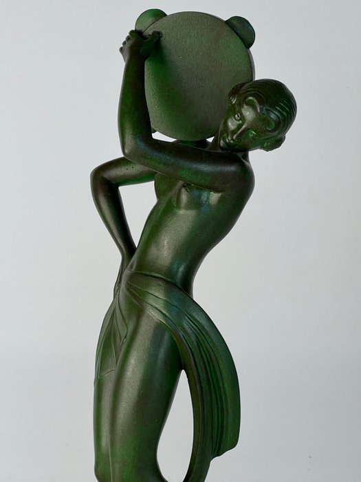 Max Le Verrier - Fayral, seudonimo de Pierre Le Faguays - Sculpture, Farandole - 43 cm - Métal et marbre