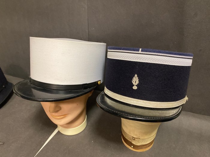 France - Army/Infantry - Military uniform - military peaked cap French Army Foreign Legion & Gendarmerie Police