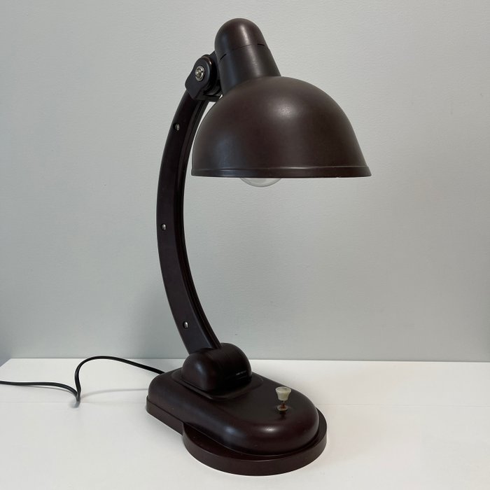 Christian Dell - Schreibtischlampe (1) - NKWD-Lampe - Bakelit