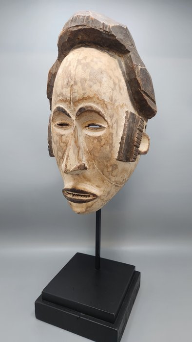 máscara excelente - ibo - Nigéria  (Sem preço de reserva)