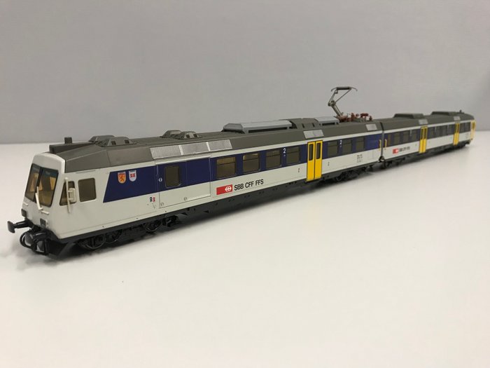 Liliput H0 - Jednostka kolejowa (1) - Dojazdy do NPZ - SBB CFF FFS