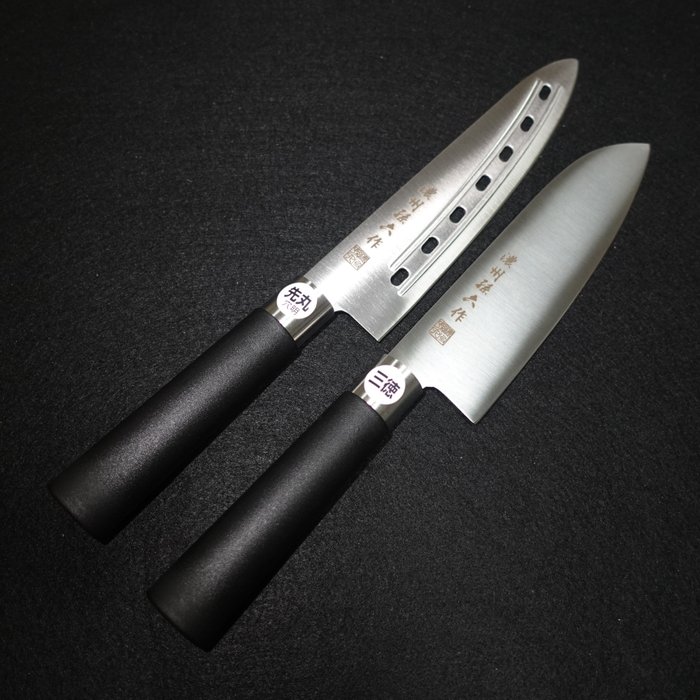 Noshu Magoroku 濃州孫六 - Cuțit bucătărie - Santoku 三得 (cuțit multifuncțional) și Anaaki 穴明 (cuțit perforat) -  Cuțit de bucătărie japonez - Oțel inoxidabil molibden - Japonia