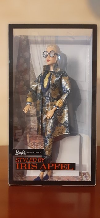 Mattel  - Barbie baba Iris Apfel - 2010-2020 - U.S.