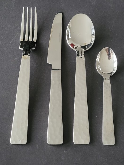 可能由法国 J.Couzon 制造 - 优雅的 31 件不锈钢餐具套装 - 不锈钢-锤击装饰