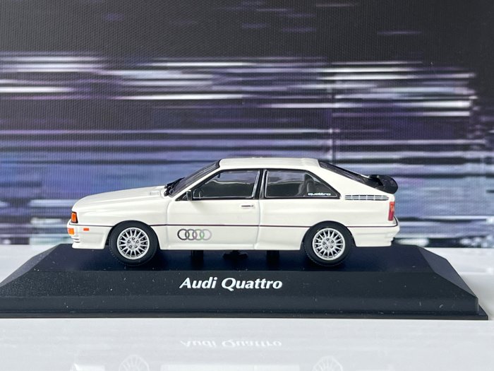 MaXichamps 1:43 - Miniatura de carro - Audi Quattro 1980