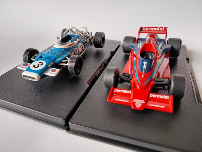 Formula 1 Collection 1:43 - 2 - Miniatura de carro de corrida - Matra-Ford MS80 #3 - Jackie Stewart (1969) + Brabham-Alfa Romeo BT46 B "Fan Car" #1 - Niki Lauda