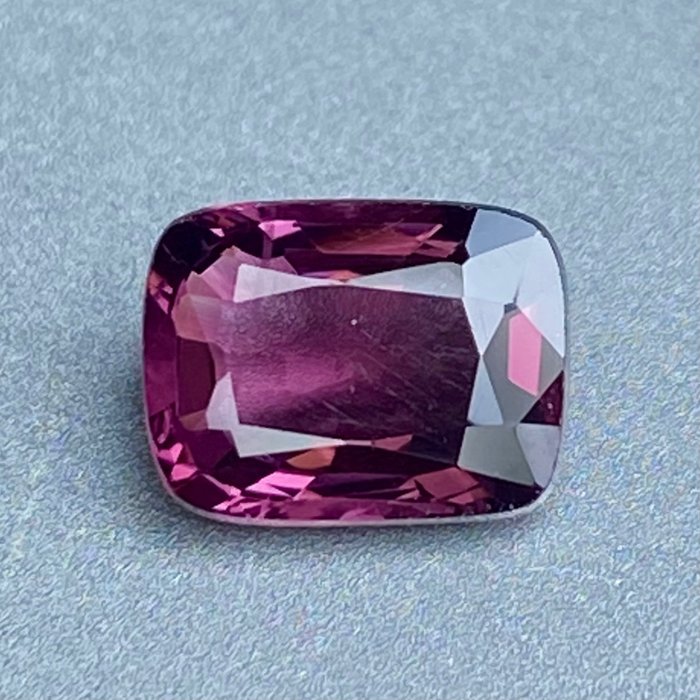 *Keine Reserve* Rosarot Spinell - 1.23 ct