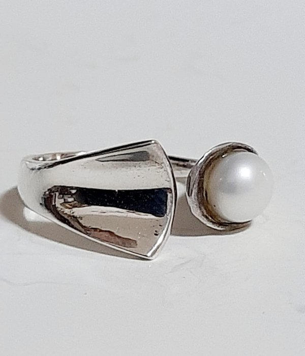 Ingen reservasjonspris - Ring Sølv Perle 