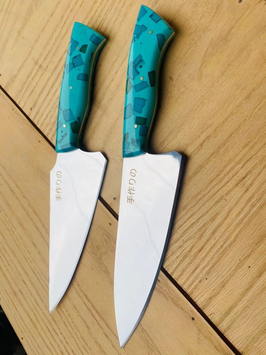 Küchenmesser - Kitchen knife set -  Von japanischen Kunsthandwerkern entworfene professionelle Küchenmesser - Japanische Griffe aus weißem Stahl mit abstrakter Kunst - Japan